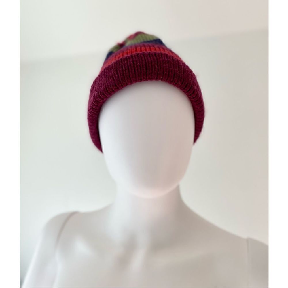 Striped Pompom beanie    - Picture 2 of 5